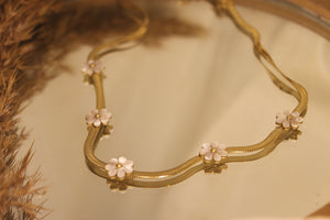 The “Flower Power” Necklace