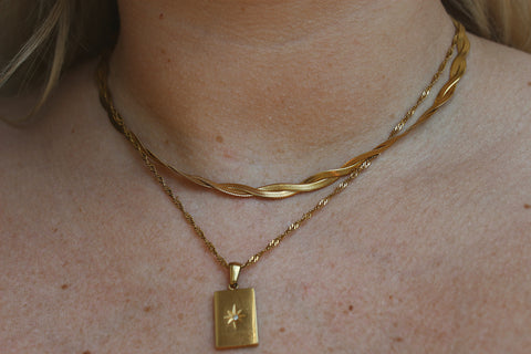 The “Empty Avenues” Necklace