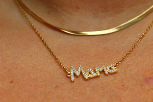 The “Dear Mama” Necklace